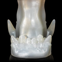 Monster D Hentai Dildo com estrutura ergonômica para estimulação dupla
