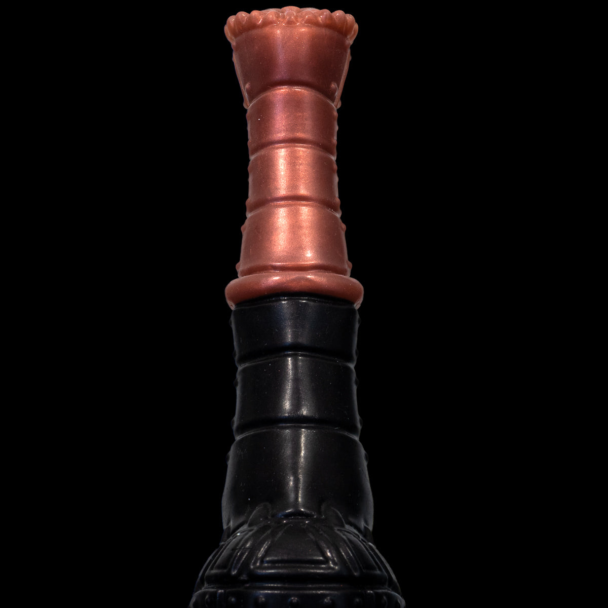 Horse Dildo Monster D com estilo steampunk e sensação cavalar inconfundível
