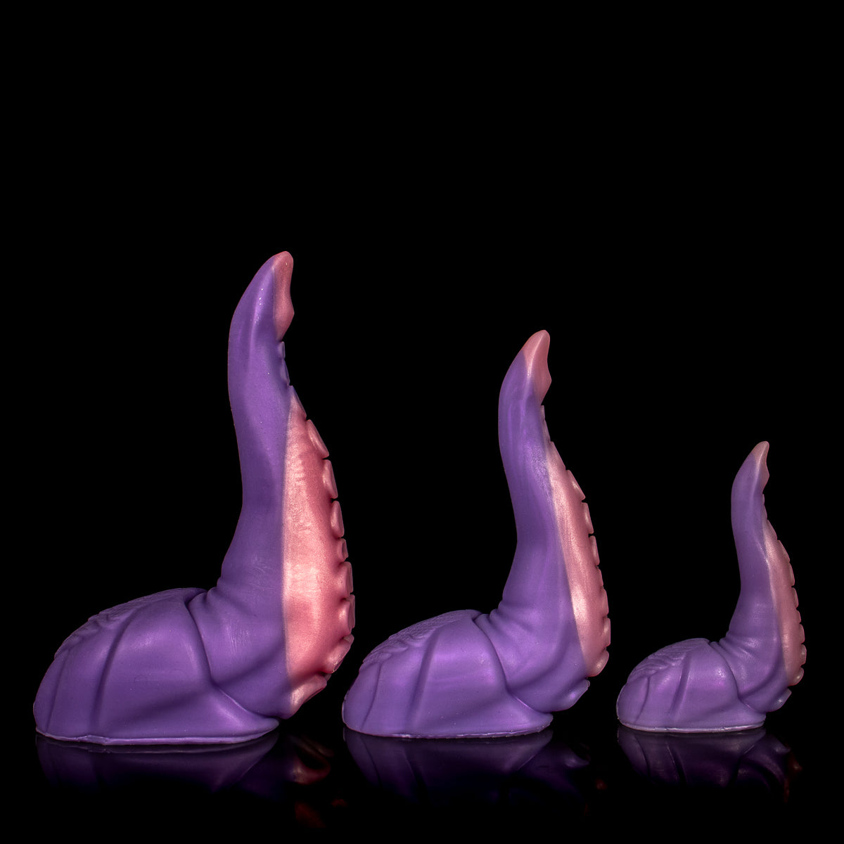 Vista lateral do Dildo Tentáculo D-Jones com detalhes texturizados