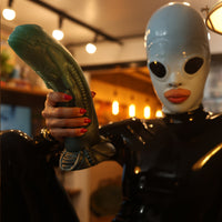 Textura monstruosa e cores vibrantes do Dildo D-Alien Monster D em destaque