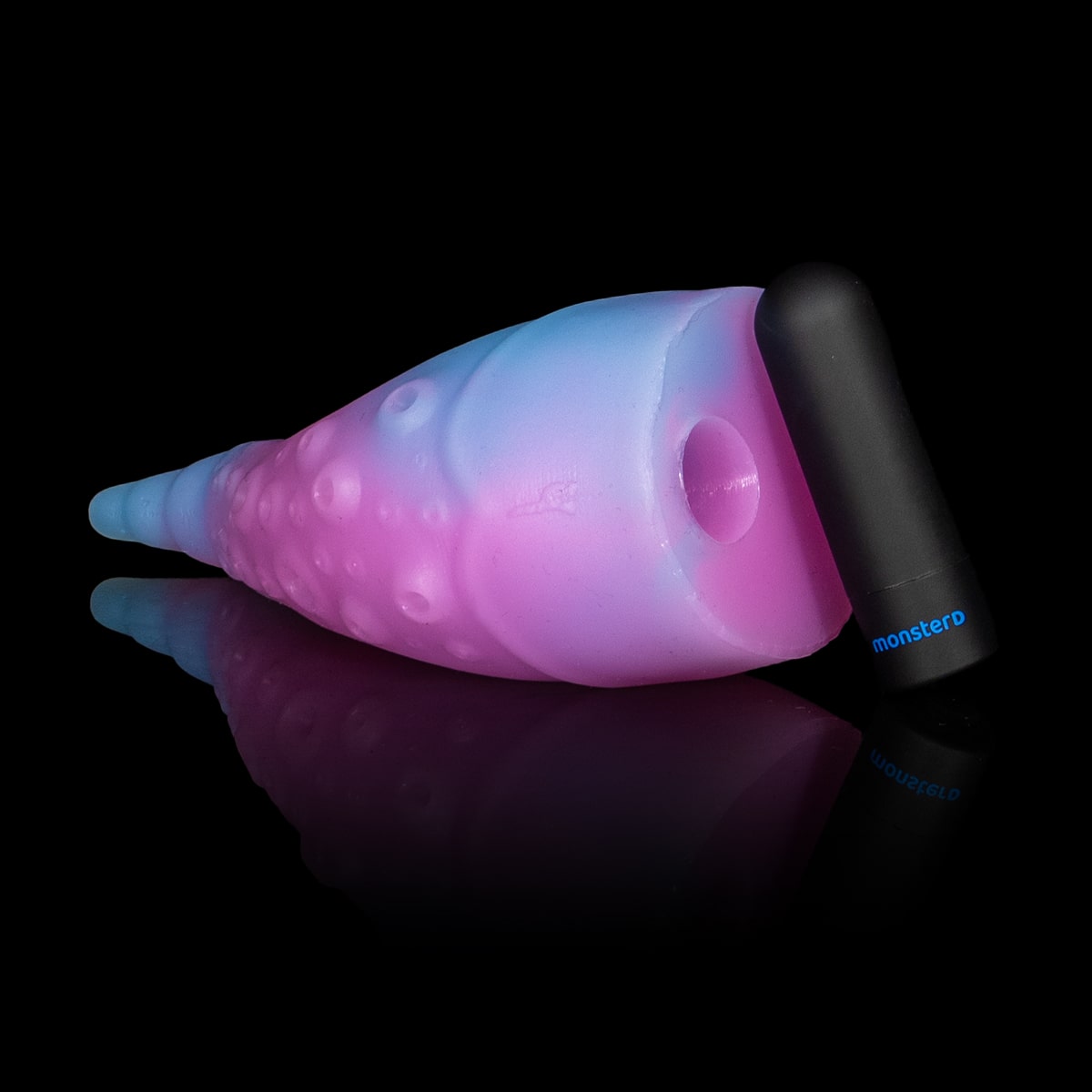 Vibrador Duplo Monster D com duas hastes que envolvem e preenchem com intensidade
