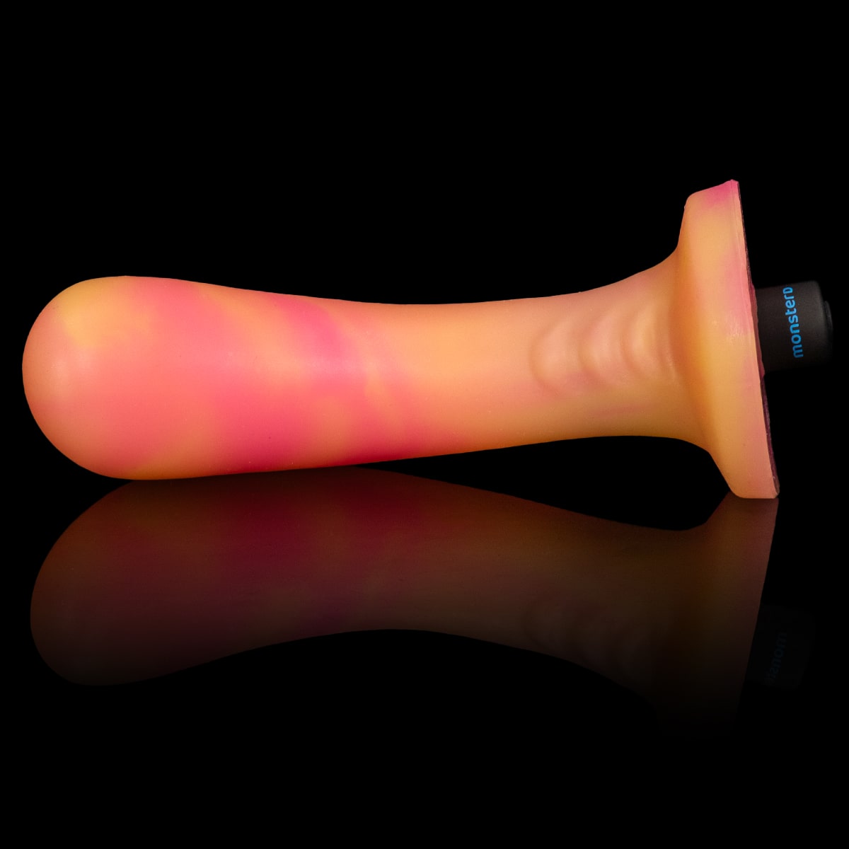 Vibrador Spring Monster D com preenchimento delicioso e formato sensorial
