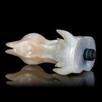 Monster D Hentai Dildo Lick Lust com design erótico e visual provocante
