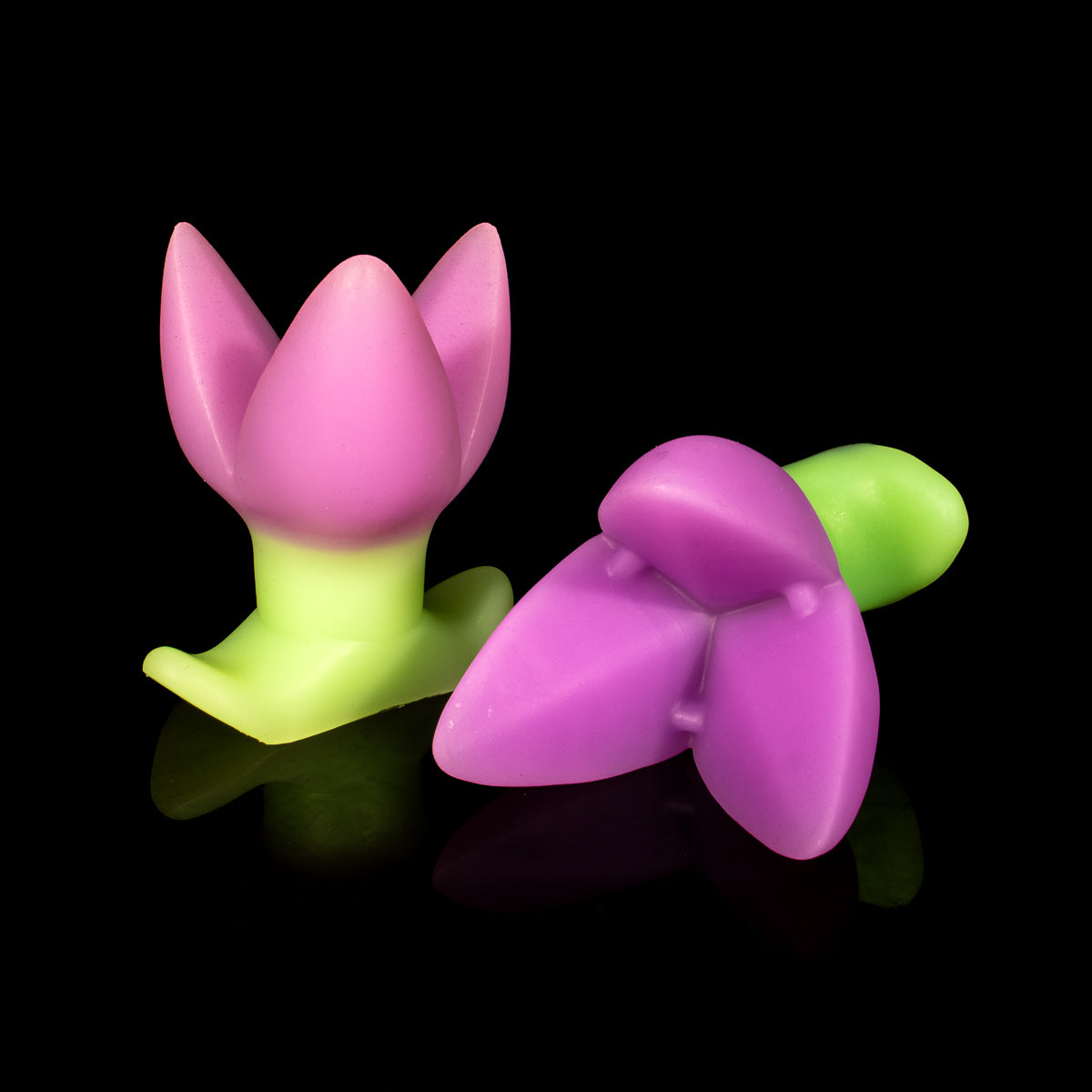 Plug anal grande Flower 3 Pétalas da Monster D: beleza floral pra prazeres que se desabrocham