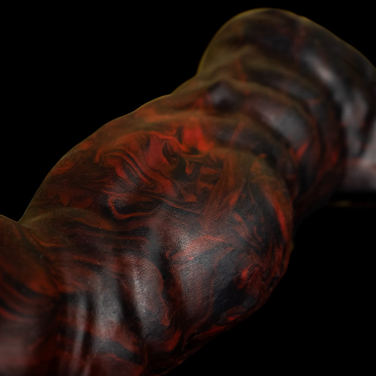 Capa peniana vermelha e preta Monster D feita pra gozar com vontade
