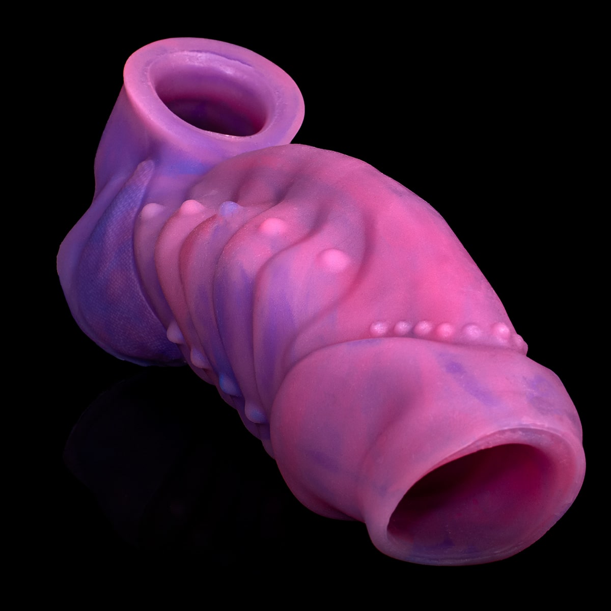 Capa peniana grossa com textura marcante e toque aveludado para sensação intensa