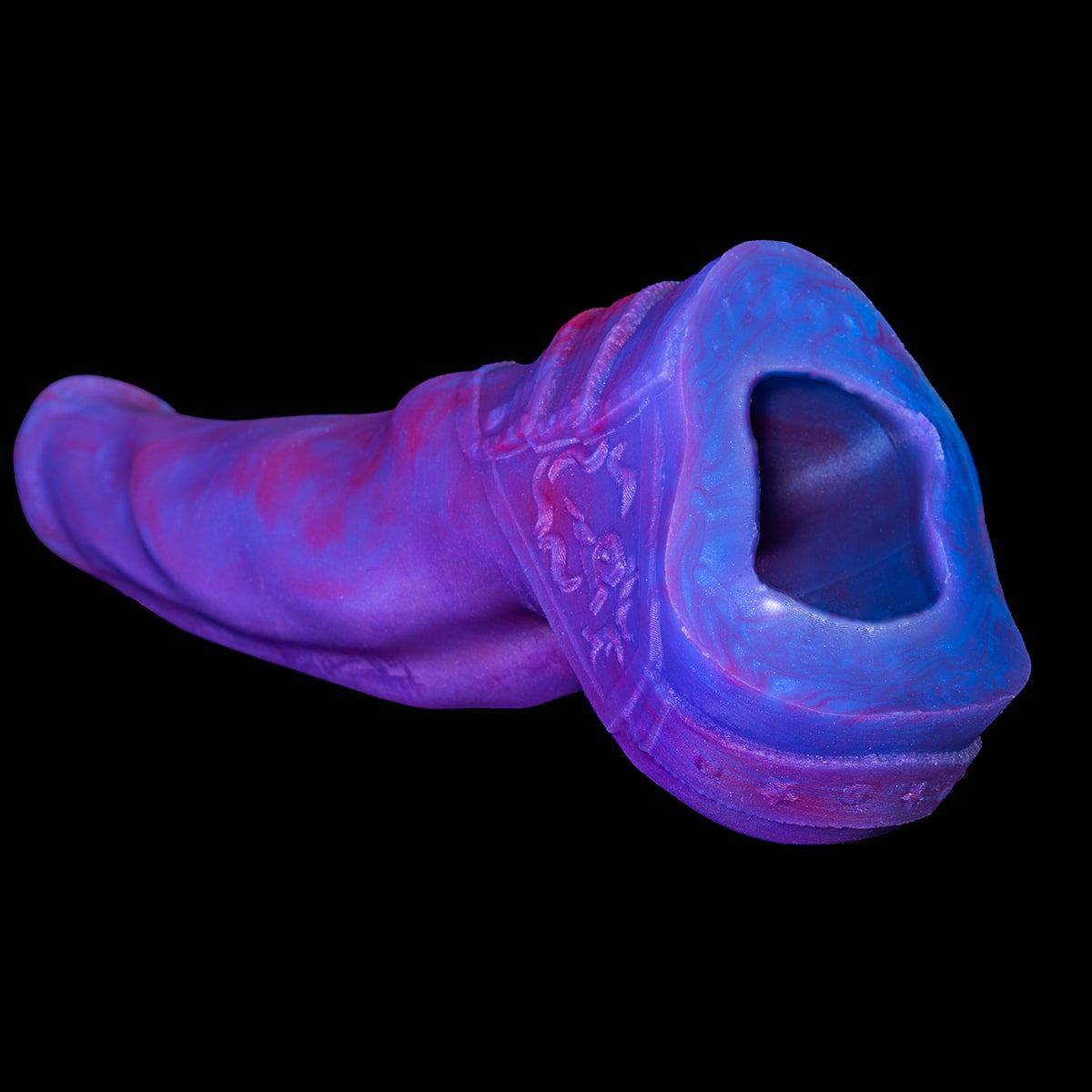 Capa peniana com relevo provocante e encaixe seguro para penetração mais intensa