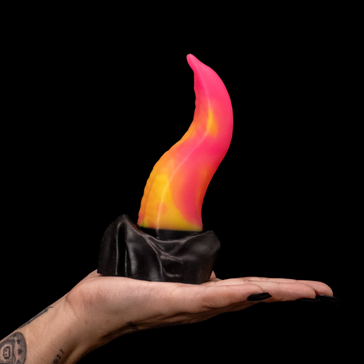 Monster D vibrador Lick Poison com base texturizada e dupla estimulação
