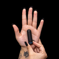 Vibrador Bullet à prova d’água para estímulo de clitóris, mamilos e períneo
